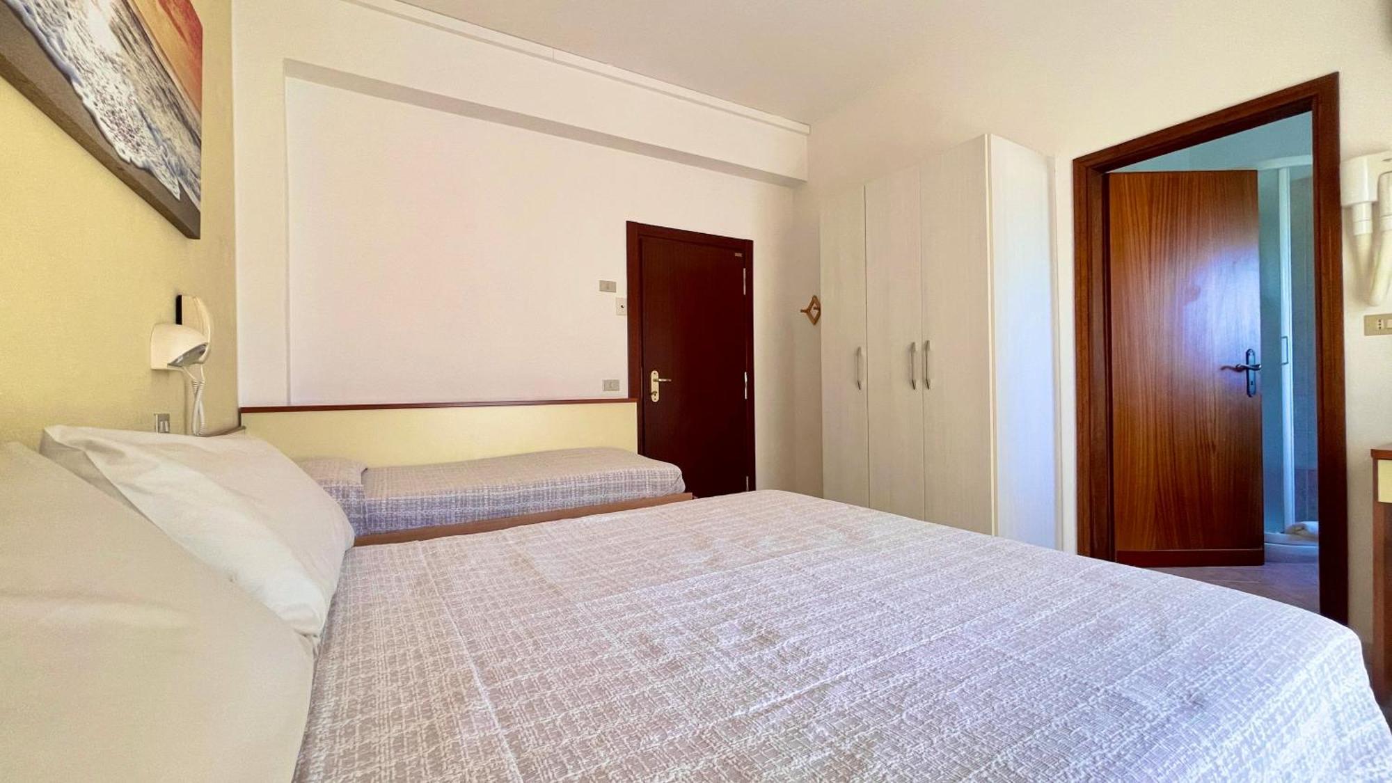 Hotel Zanella Cervia Zewnętrze zdjęcie